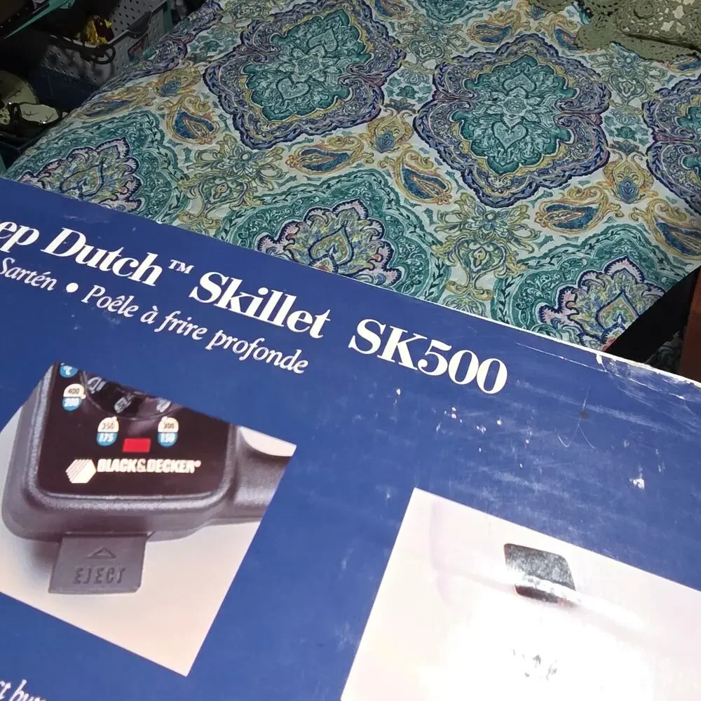 BLACK & DECKER SK500 DEEP DISH ELECTRIC SKILLET NEW